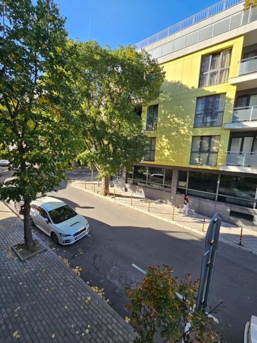 Serenity In The Heart Of With Parking Apartment Varna