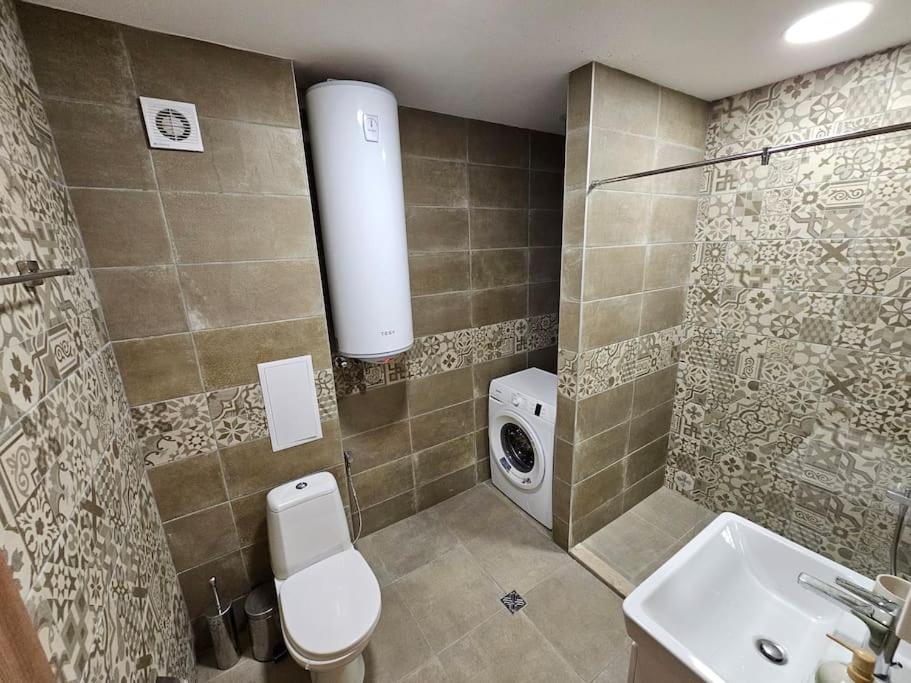Serenity In The Heart Of With Parking Apartment