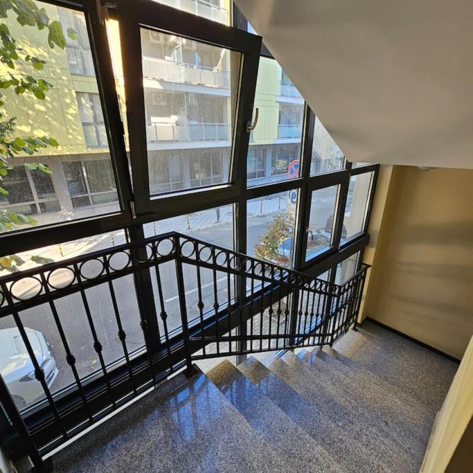 Serenity In The Heart Of With Parking Apartment *
